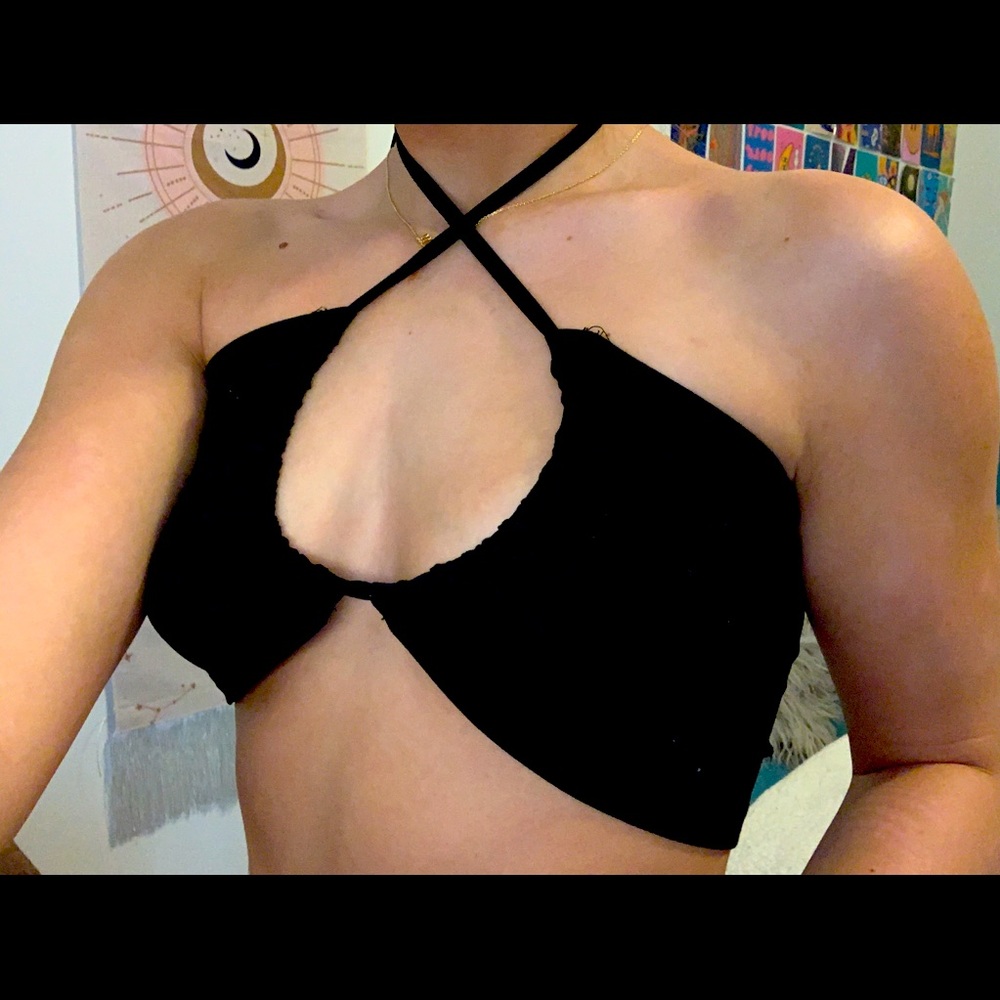 Black Wrap Croptop